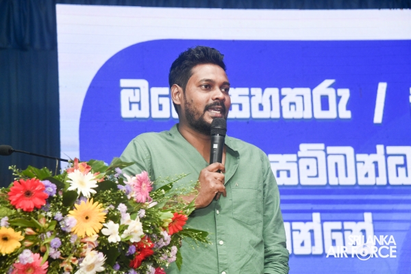 SLAF
SEVA VANITHA UNIT ORGANIZES A LECTURE FOR SERVICE PERSONNEL AND THEIR
SPOUSES